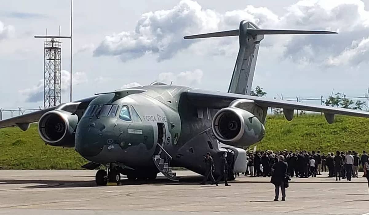 Pressionado, Pazuello confirma início da vacinação nacional nesta segunda-feira, 18