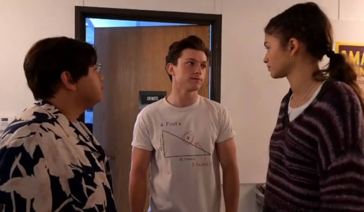 Após brincadeiras, Tom Holland revela o título oficial de Homem-Aranha 3