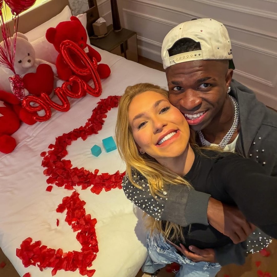 Vini Jr. e Virginia oficializam namoro e movimentam as redes sociais