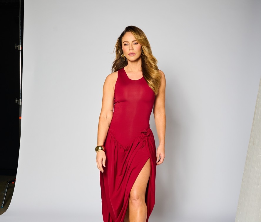 Paolla Oliveira desabafa sobre pressão estética: "Minha vida virou um inferno"