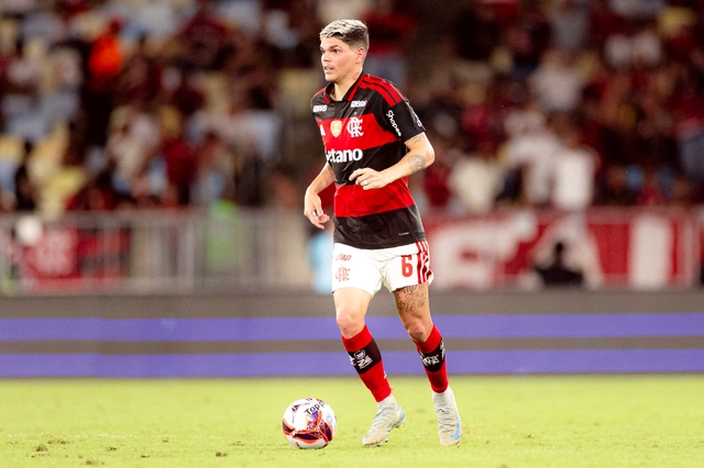 Vitória x Flamengo: Onde assistir, horário, escalação e expectativas para o duelo de hoje pelo Brasileirão 2026