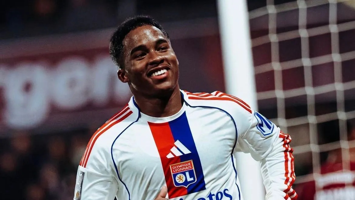 Lyon vence Laval com brilho de Endrick e gol de Afonso Moreira na Copa da França