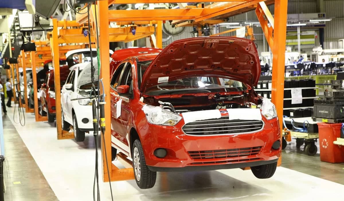 Ford encerra produção de veículos no Brasil após mais de 100 anos