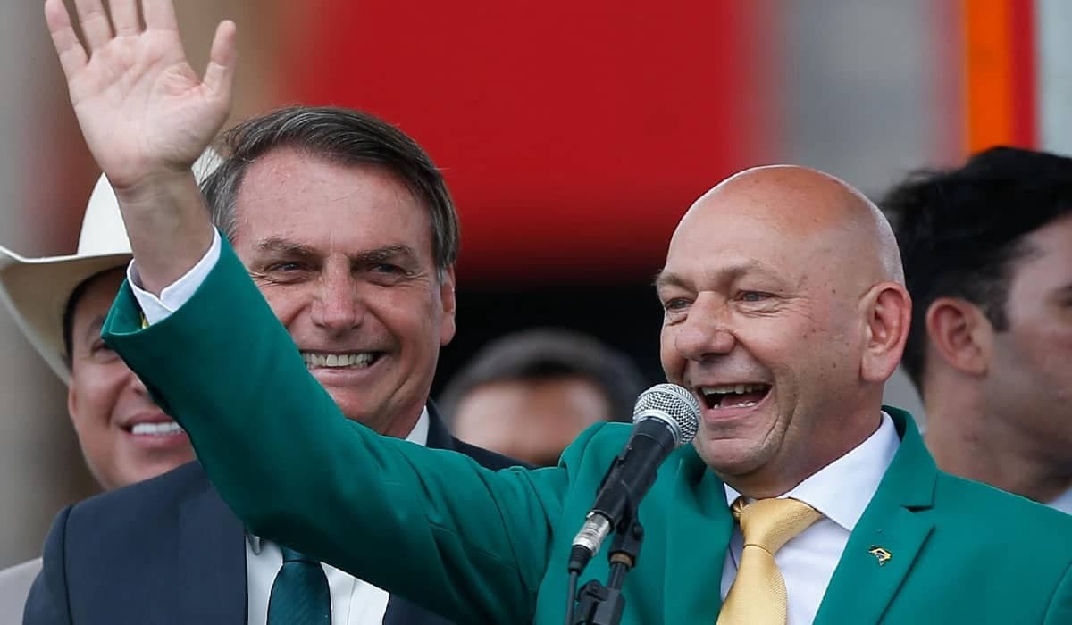 Dono da Havan, Luciano Hang, é internado com Covid-19