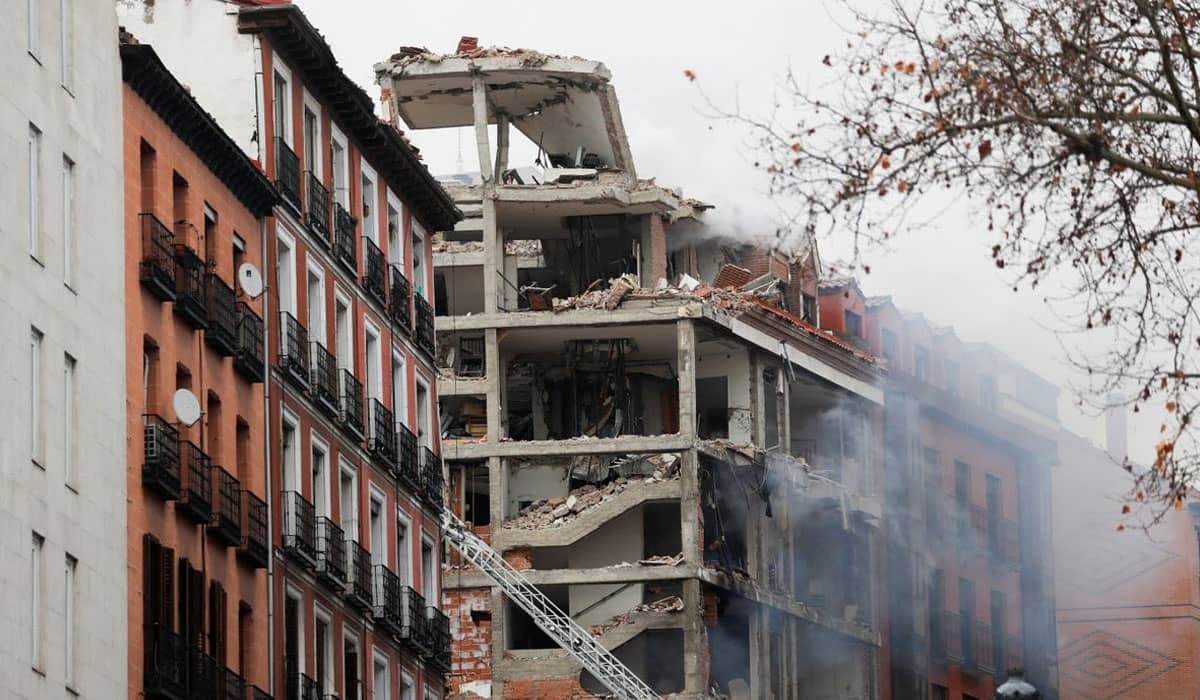 Explosão em Madrid destrói edifício e causa tremores no centro da capital