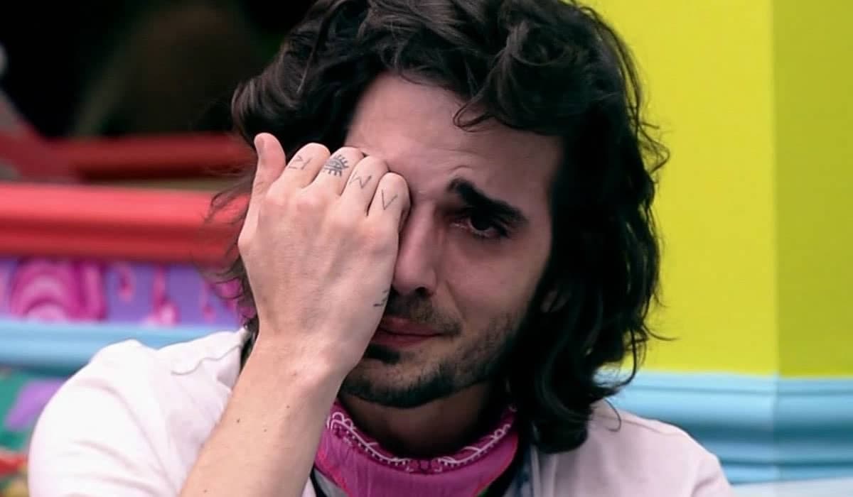 BBB 21: Internautas pedem Fora Fiuk após discussão de Lumena e Caio