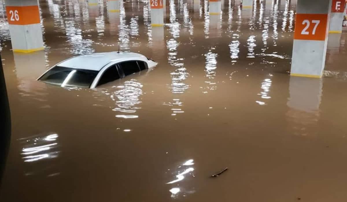 Chuva em Mauá: Estação da CPTM é paralizada após inundação
