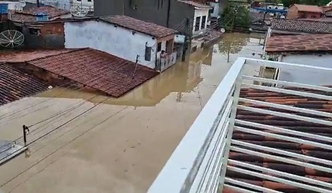 Urgente: Número de mortos por causa das chuvas chega a 24 na Bahia