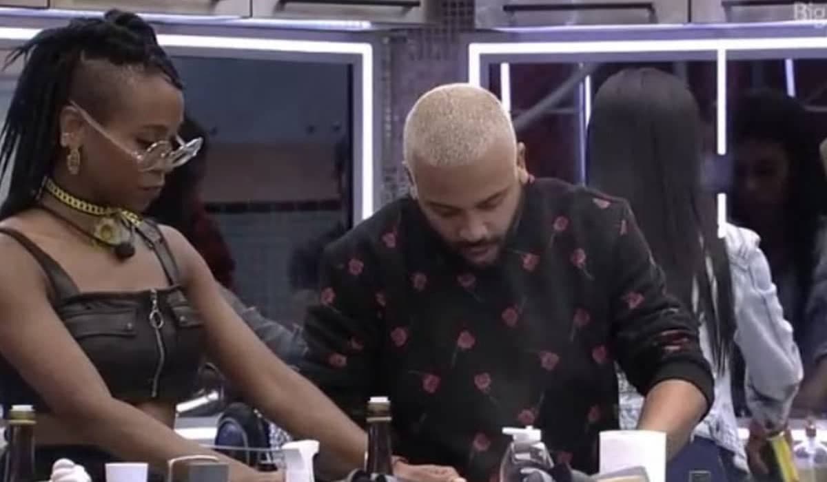 BBB 21: Karol Conká insinua que Gilberto ia agredir Pocah