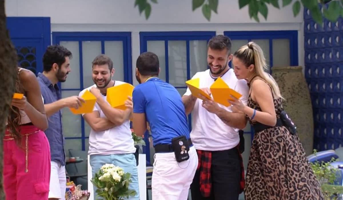 Paredão do BBB 21 terá big fone e votação aberta após a Prova do Anjo; Entenda a dinâmica
