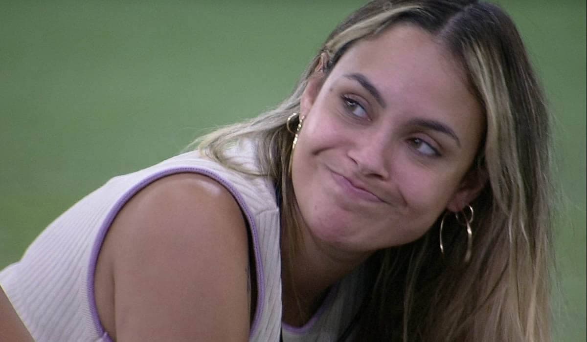 BBB 21: Sarah elogia Bolsonaro e perde seguidores em velocidade recorde