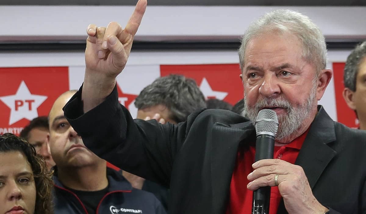 Após decisão de Fachin, Lula faz pronunciamento em coletiva nesta terça-feira, 9