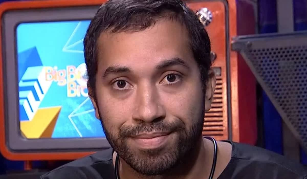 Famosos declaram 'Fica Gil' no Paredão do BBB 21; Confira a enquete atualizada