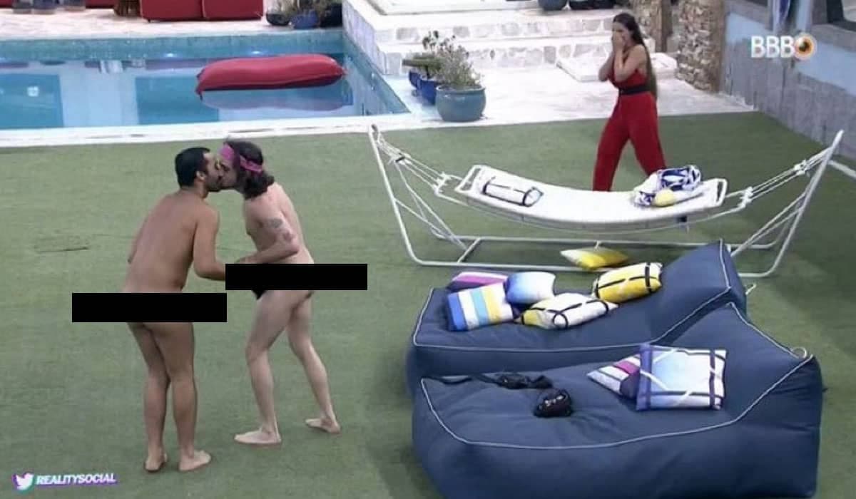 Gil e Fiuk se beijam nus após eliminação de Viih Tube no Paredão do BBB 21