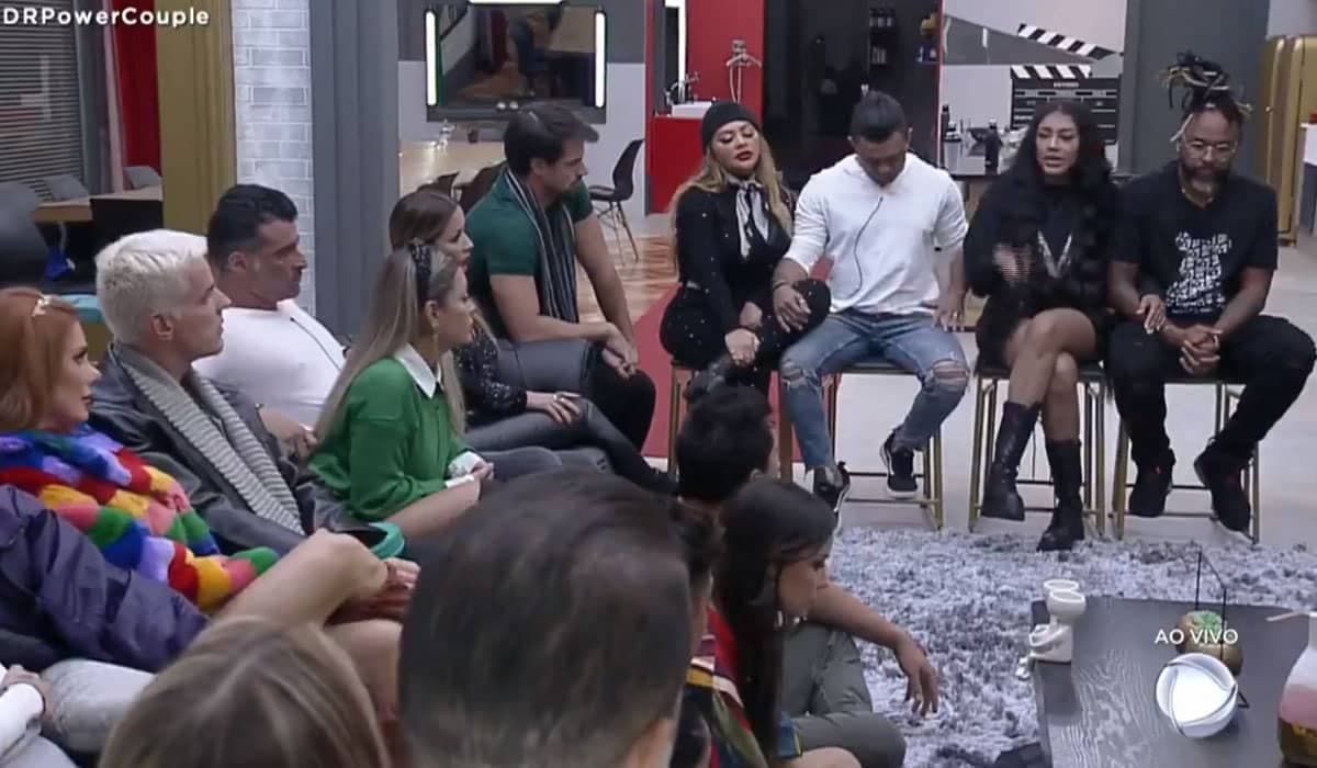 Quem está na DR do Power Couple 2021? Enquete mostra quem sai hoje