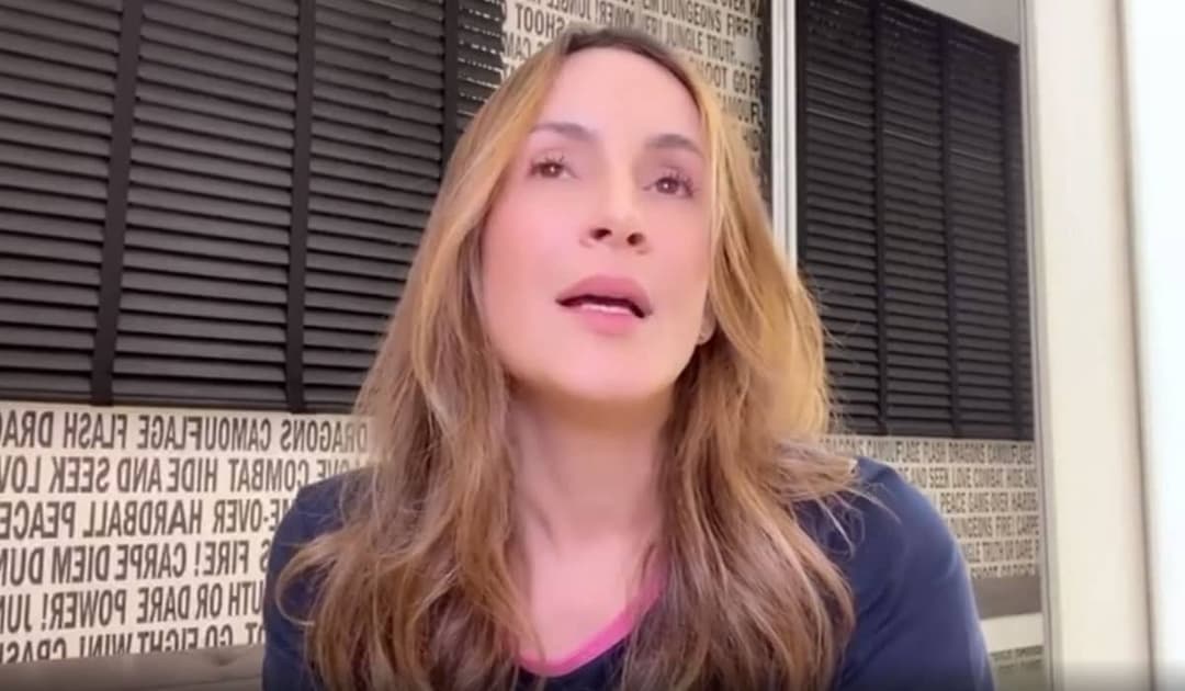 Claudia Leitte pede desculpas após comentário polêmico no Altas Horas