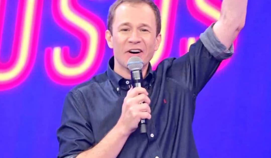 Troca de Faustão por Tiago Leifert assusta espectadores desavisados