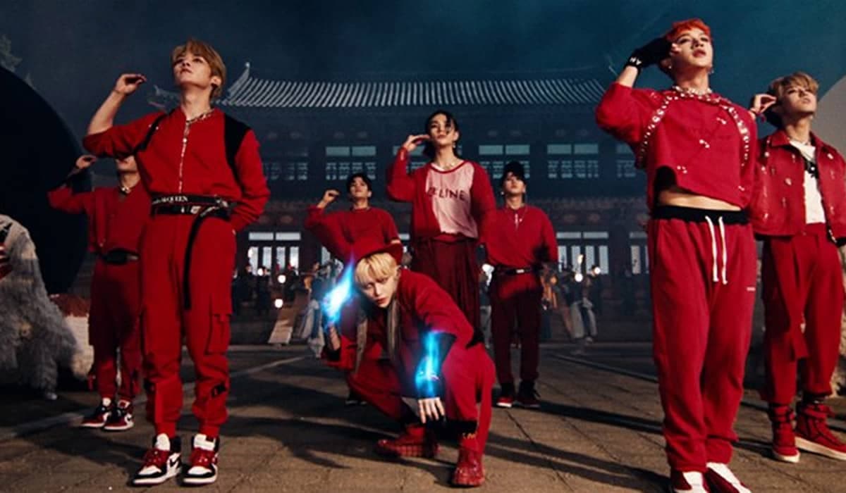 Stray Kids está de volta com o álbum 'NOEASY' e o MV de 'Thunderous'