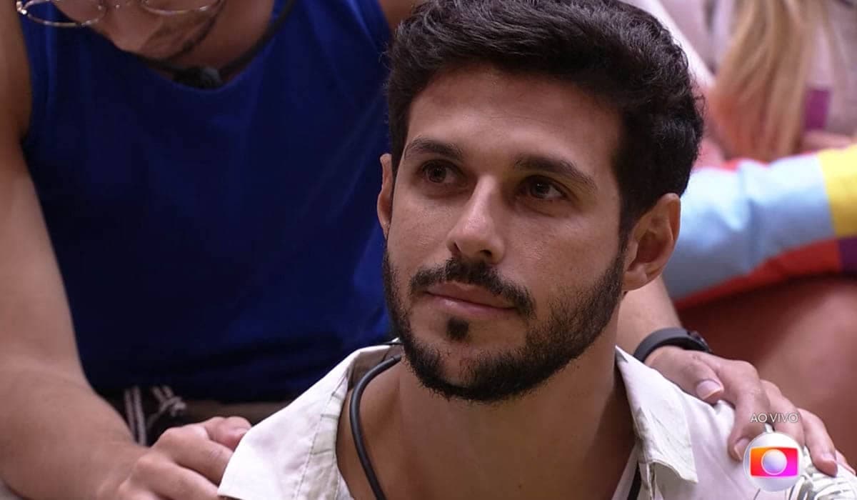 Saiba quem saiu do BBB 22 ontem (01/02/2022) no Paredão