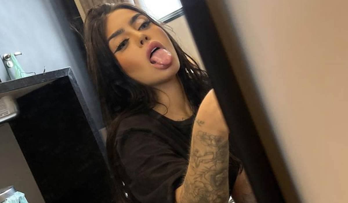 MC Mirella fatura meio milhão de reais por mês no OnlyFans