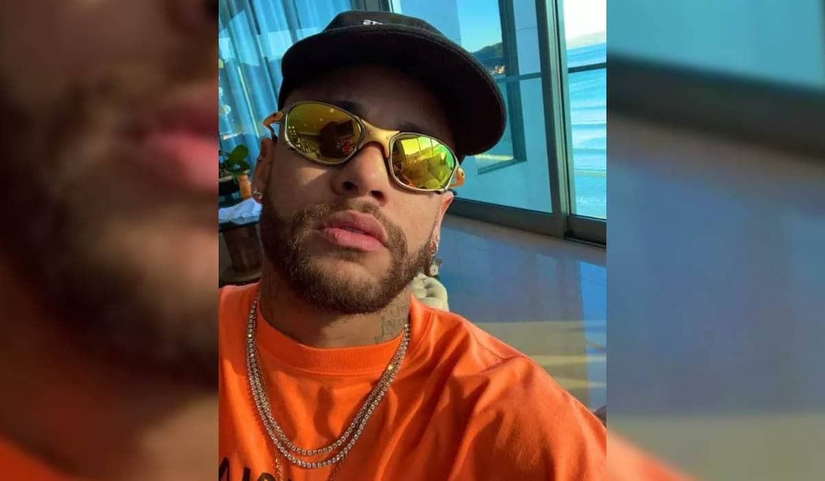 Neymar diz que não está acima do peso e ironiza críticos na web