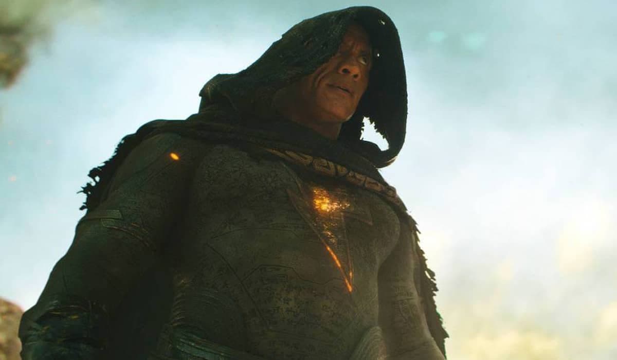 Dwayne Johnson é finalmente um super-herói no trailer de ‘Adão Negro’