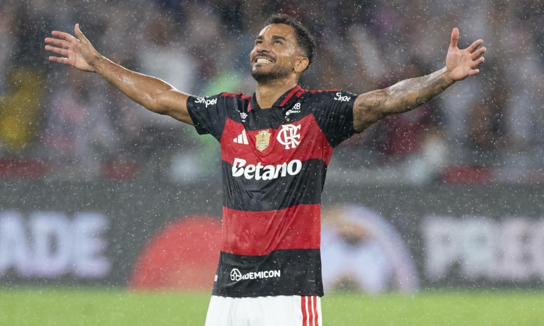 Flamengo vai ao intervalo com 2 a 0 sobre o Santos, gols de Danilo e Paquetá