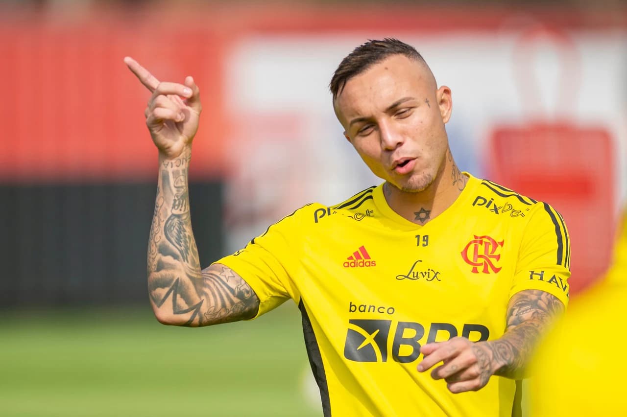 Flamengo x Vitória: Fla vai vencendo por 2 a 0; confira os gols