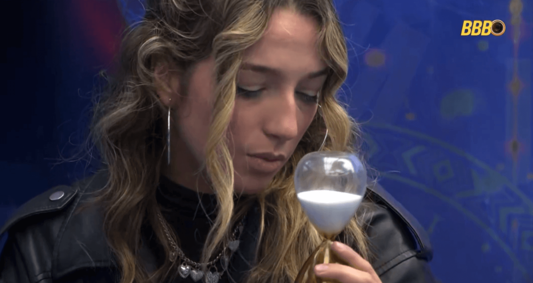 BBB 26: Samira surpreende adversários, faz as malas e troca de dormitório