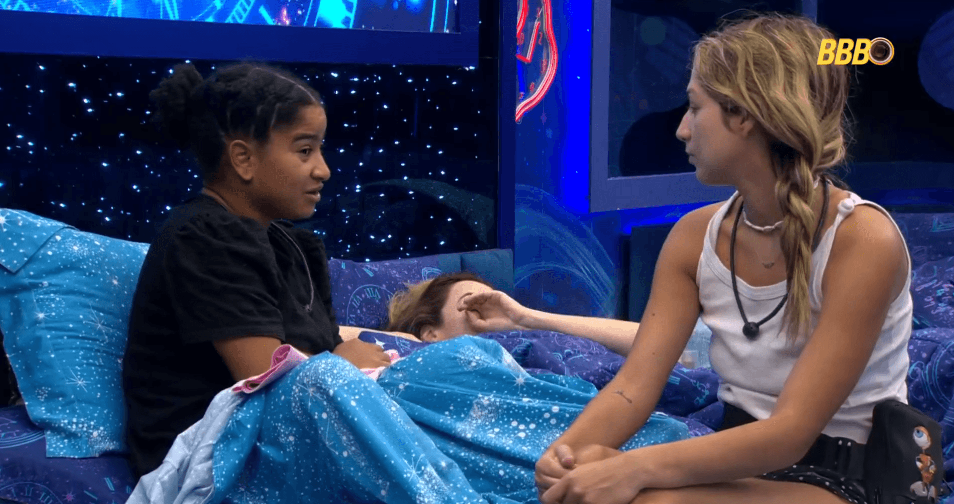 No BBB 26, Samira "surta" sobre possível mudança de voto do Anjo Chaiany; Vote na enquete do Paredão