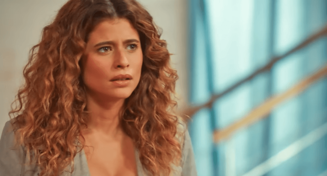 Resumo de Coração Acelerado: Naiane rouba identidade de Agrado em meio à crise com João Raul