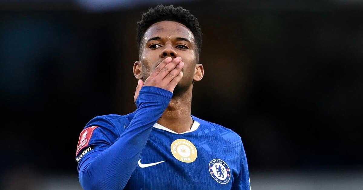 Exames indicam lesão grave afasta Estêvão da Copa do Mundo de 2026