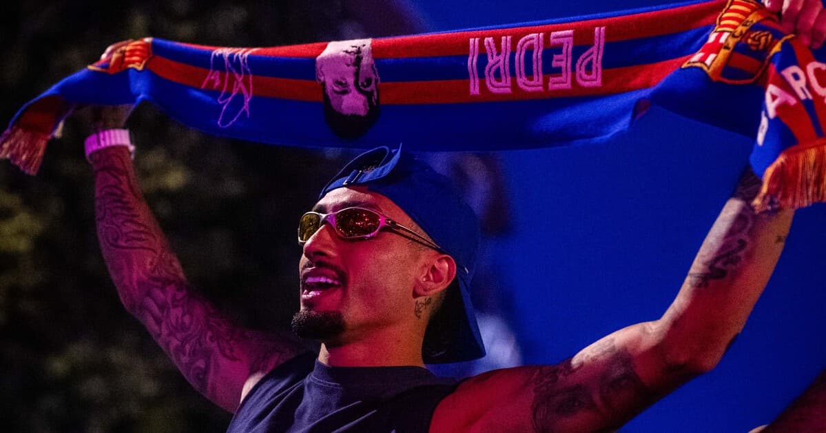 Barcelona vence Real Madrid e conquista seu 29º título de La Liga com campanha dominante