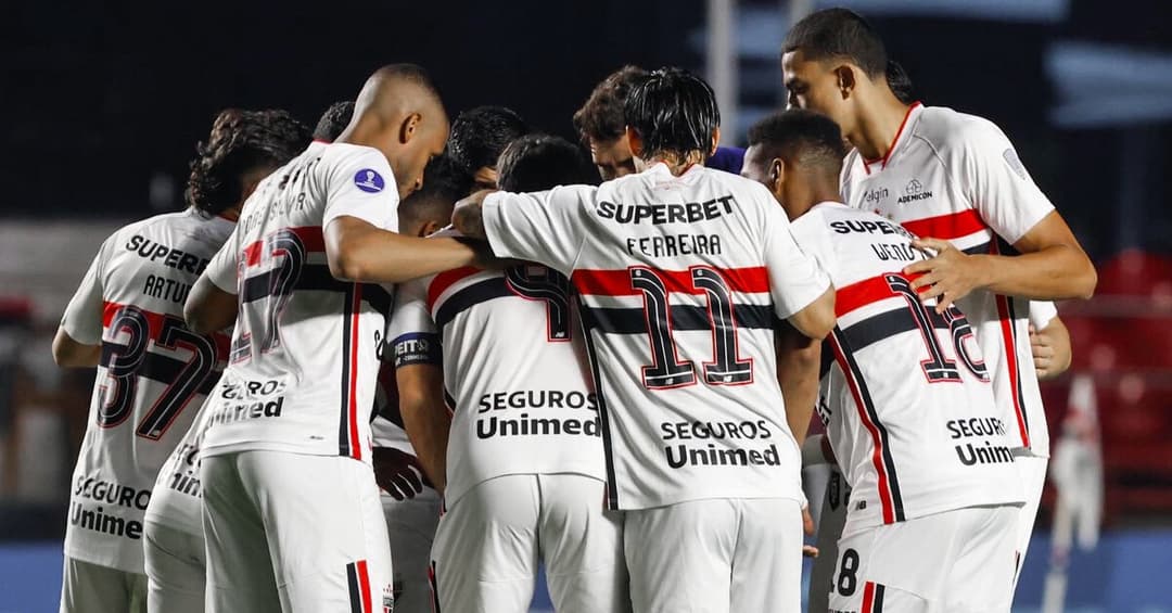 Noite de Sul-Americana: São Paulo carimba vaga direta nas oitavas; Santos e Grêmio vão aos playoffs