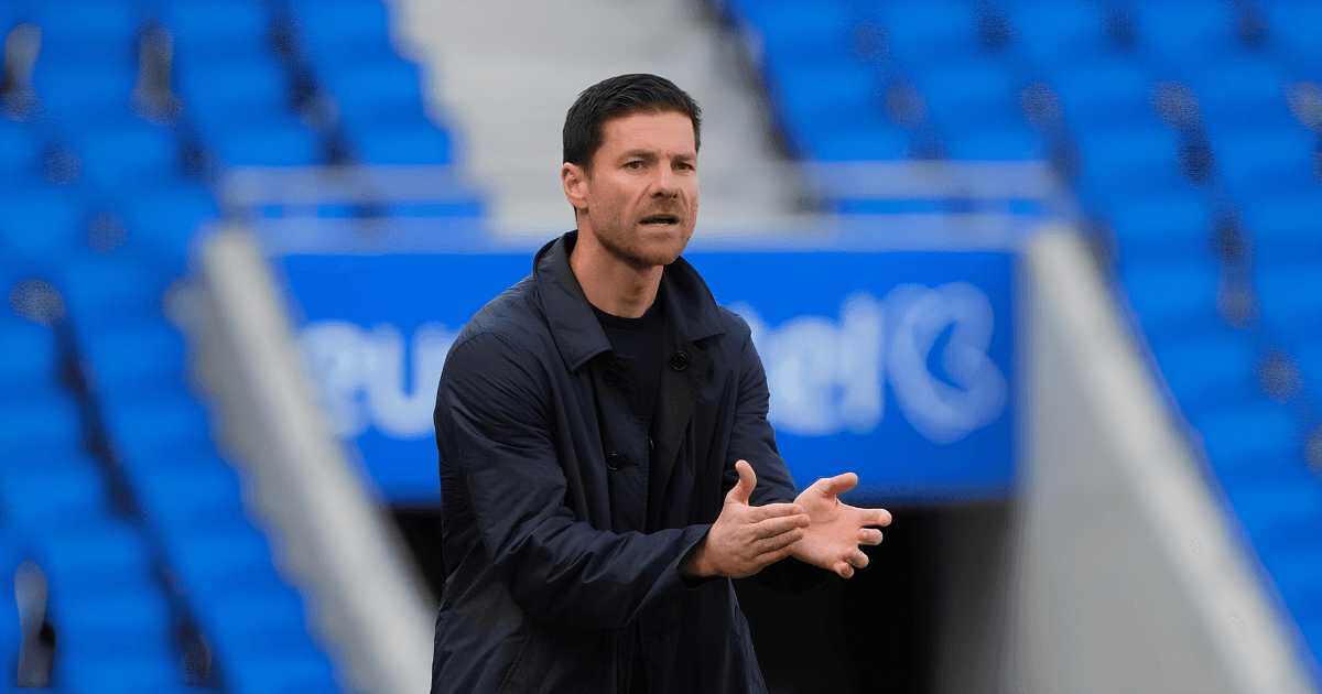 Casillas descarta Mourinho e elege Xabi Alonso como o "treinador perfeito" para o Real Madrid