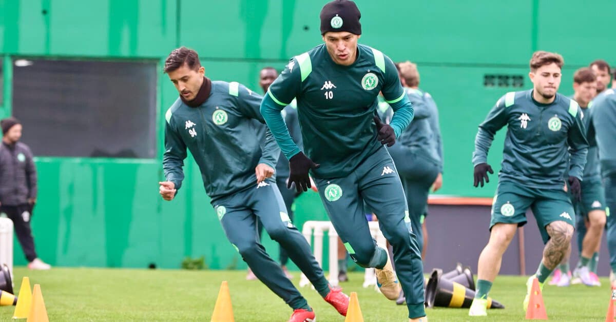 Chapecoense encerra vínculo com o volante Higor Meritão e mexe no elenco na virada de junho