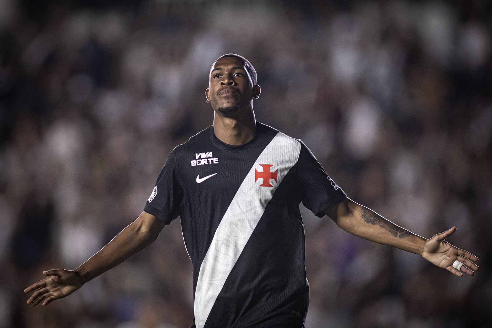 Vasco: Relatório da Administração Judicial confirma venda de Rayan por cerca de R$ 220 milhões