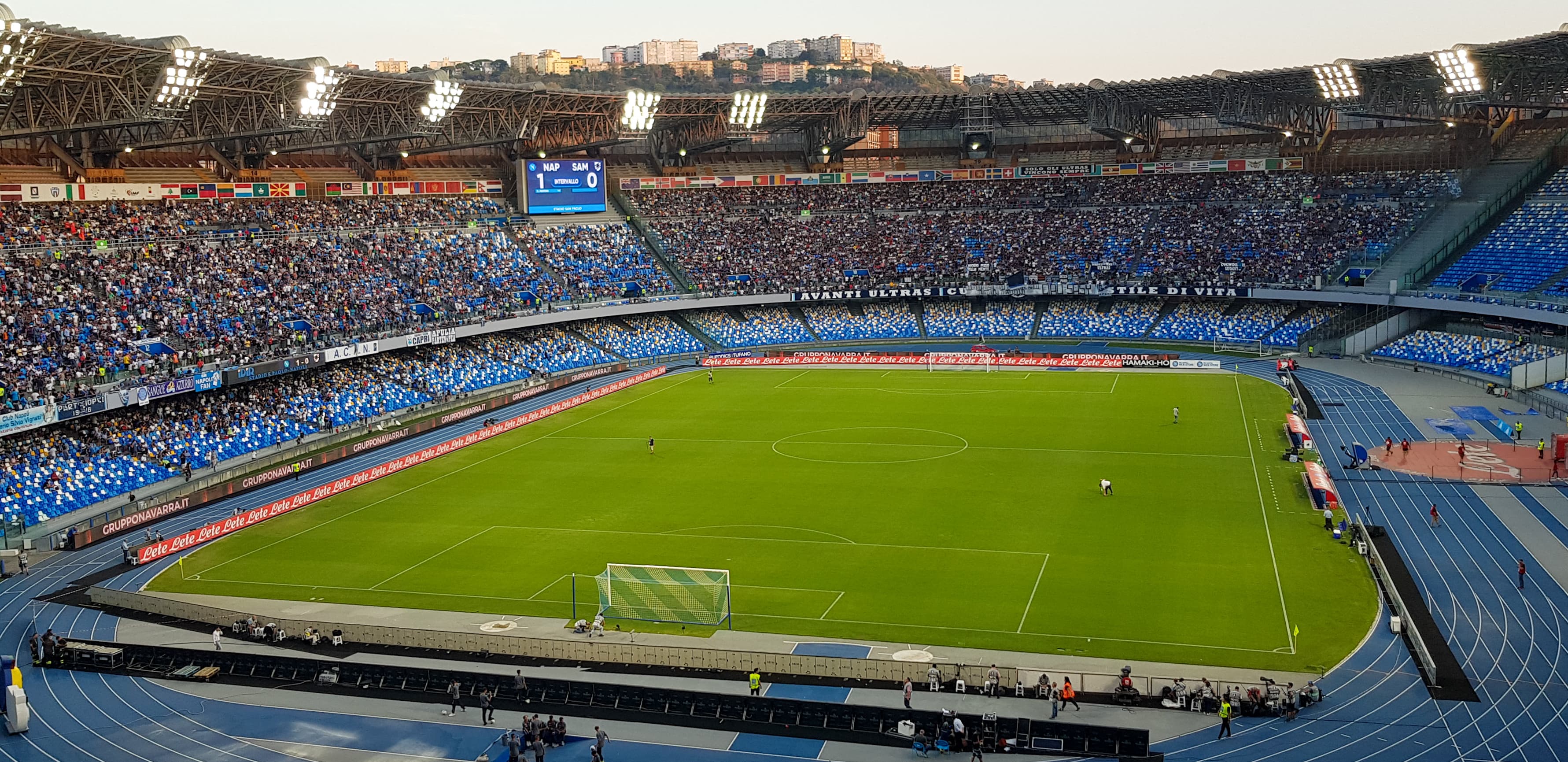 Napoli se prepara para o centenário sob comando de Allegri