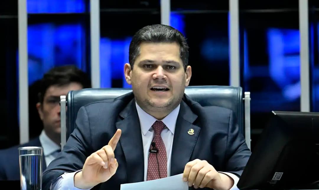 Alcolumbre, Pacheco e Toffoli aparecem em lista de convidados de festa de Vorcaro; todos negam ter ido