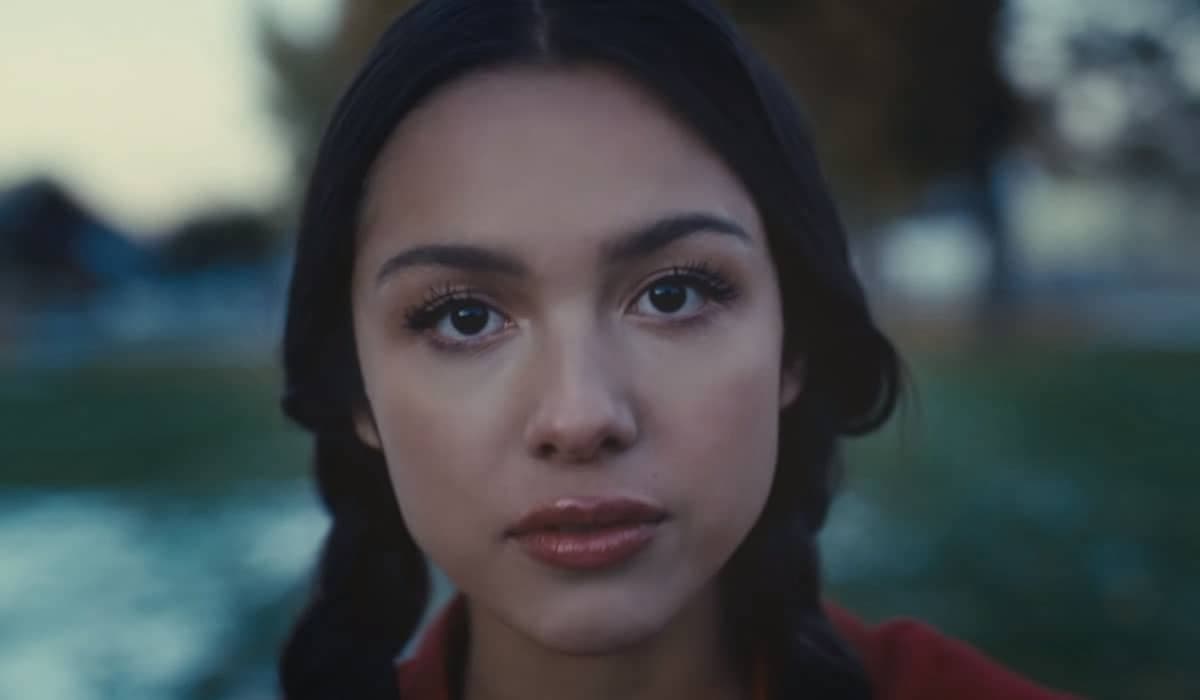'Drivers License', de Olivia Rodrigo, estreia em 1º lugar na Billboard Hot 100