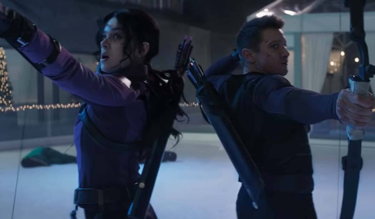 Clint Barton e Kate Bishop unem forças no trailer de 'Gavião Arqueiro'
