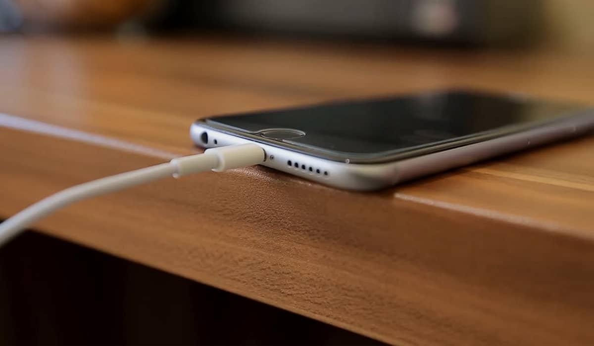 Após decisão judicial, Apple decide aderir ao carregador USB-C