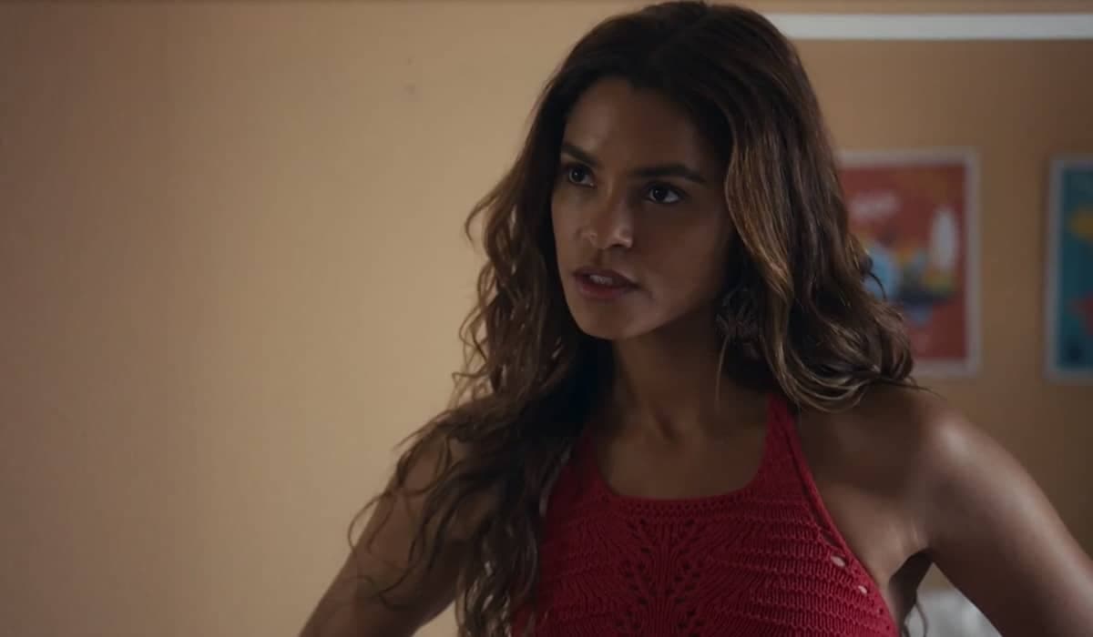 Brisa se entristece com fala de Tonho em Travessia
