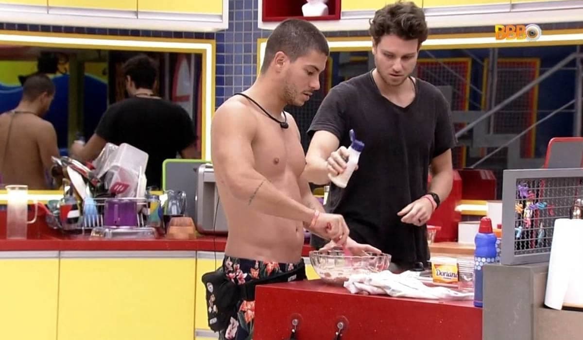 Enquete: Quem tem mais chance de sair do BBB 22, Arthur ou Lucas?