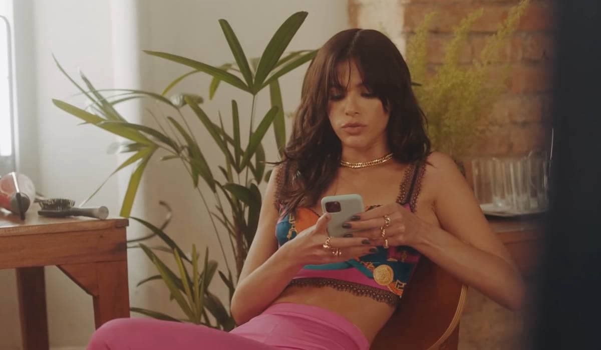 Com Bruna Marquezine, Maldivas deve estrear em julho na Netflix
