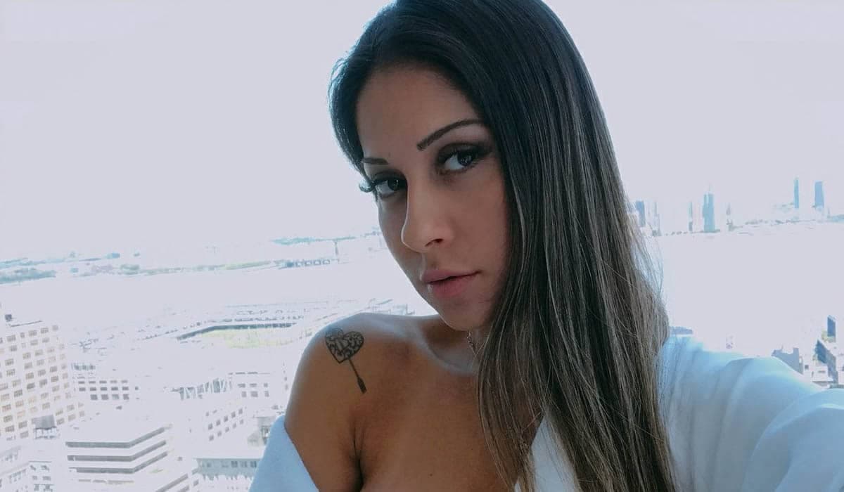 Após polêmicas, Maíra Cardi é confirmada no Pânico, da Jovem Pan