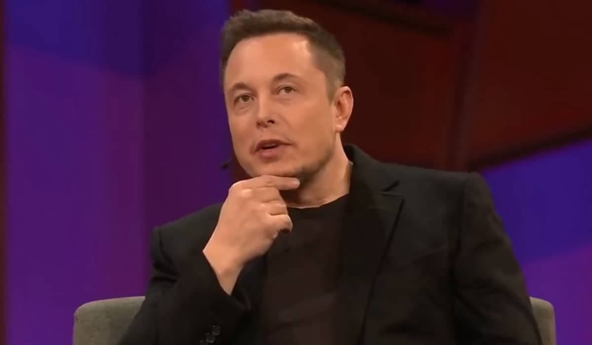 Elon Musk sobe no altar republicano com oferta hostil ao Twitter