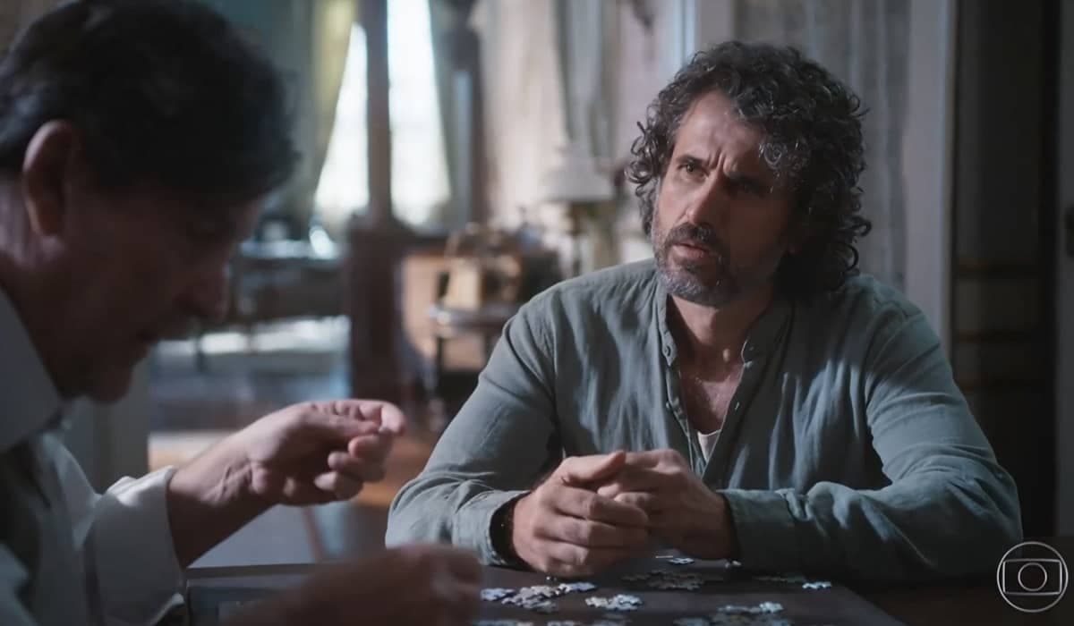 Mesmo criticado, Leônidas continua ajudando Matias em Além da Ilusão