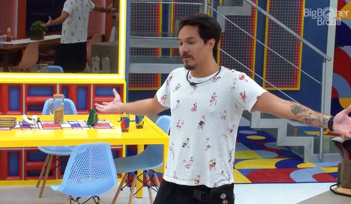 Mesmo com rejeição, Eliezer chega ao top 10 do BBB 22