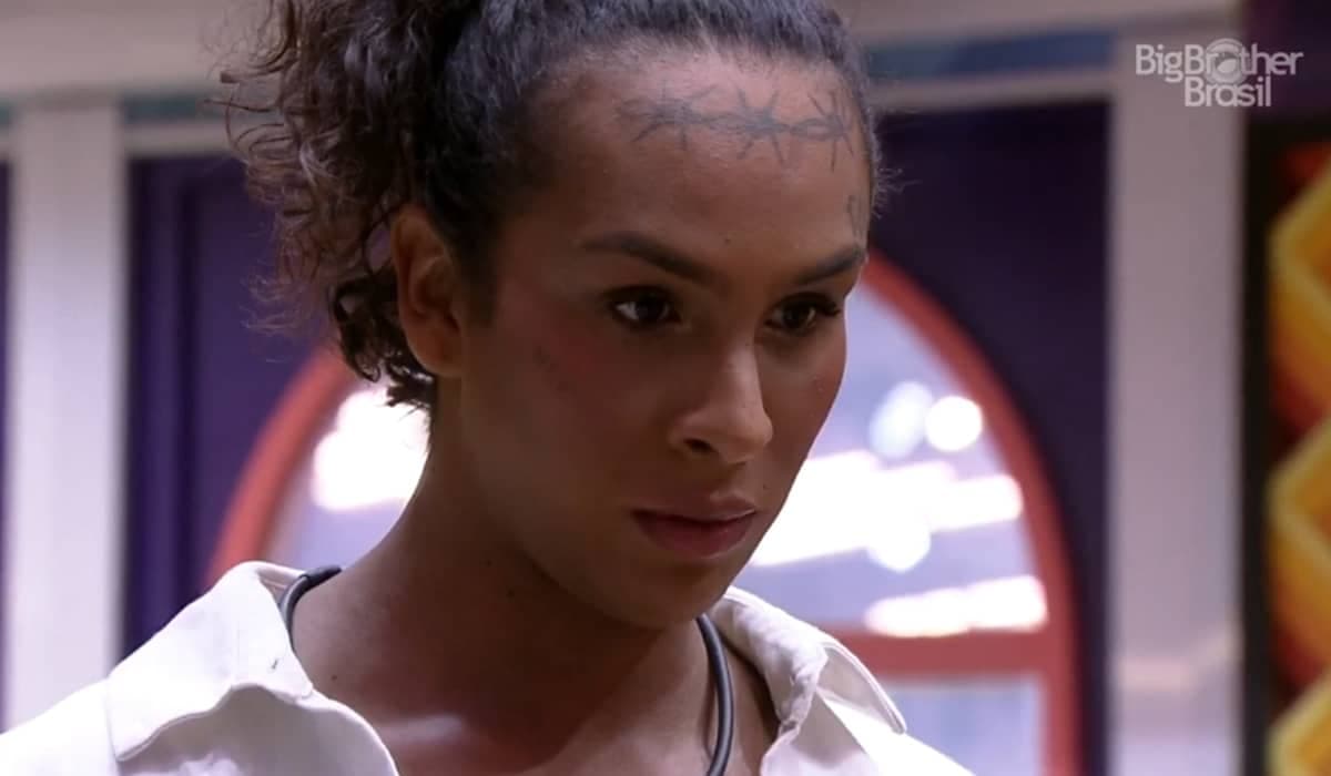 Mesmo à beira da eliminação, Lina acredita que pode mudar o jogo no BBB 22